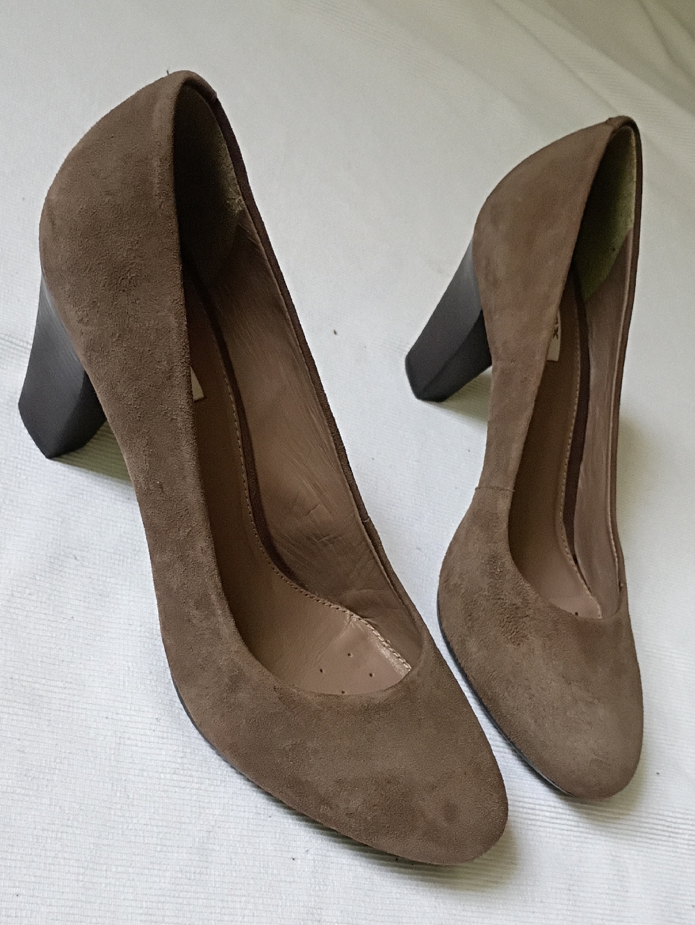Geox Respira Brown Suede Classic Pump